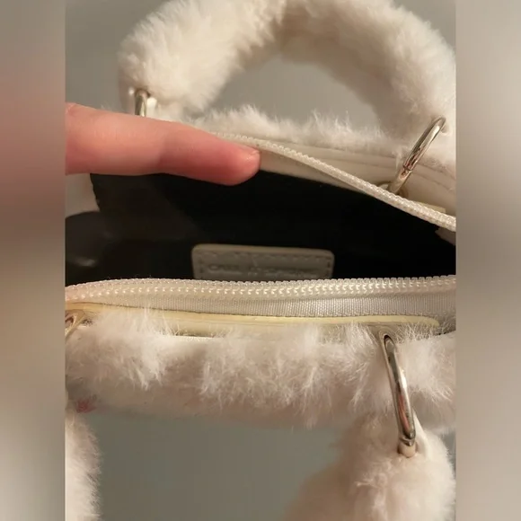 Mini fluffy bag - Picture 2 of 9